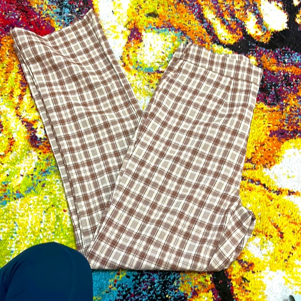 Shein pants size 2 as you can see the pictures almost new